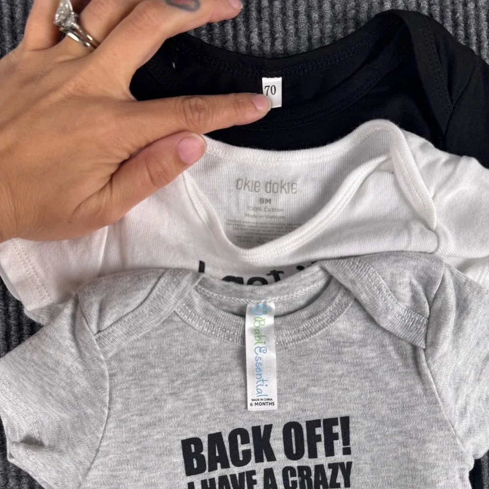 Lot of 3 Funny Graphic Baby Bodysuits Mama Aunt Slogan Black White Grey 6-9M 588